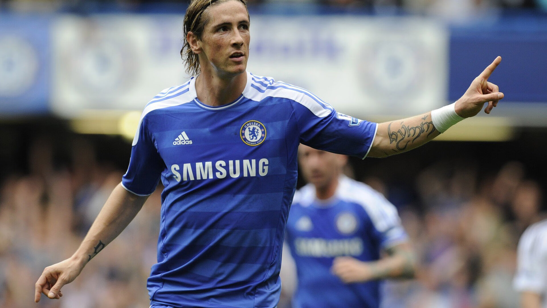 “意甲激烈争夺，年轻新星不断崭露头角”，2021意甲球星