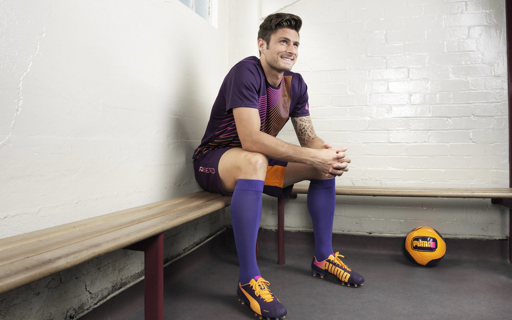 伊朗男足在巴黎奥运会比赛中以2-0战胜新西兰，伊朗男足世预赛