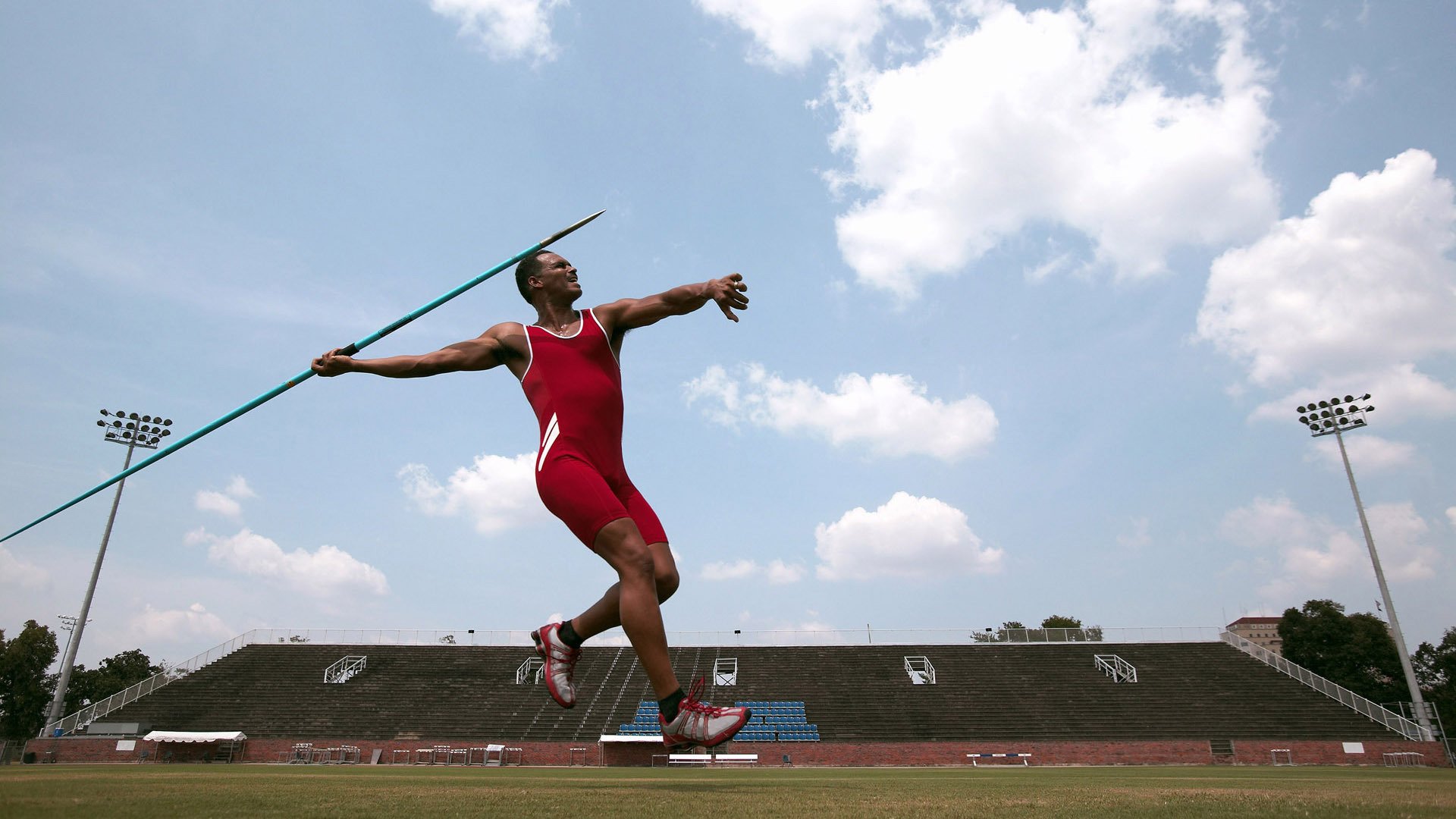 挑战无止境 东西部强队角逐捧杯，挑战无止境是什么意思